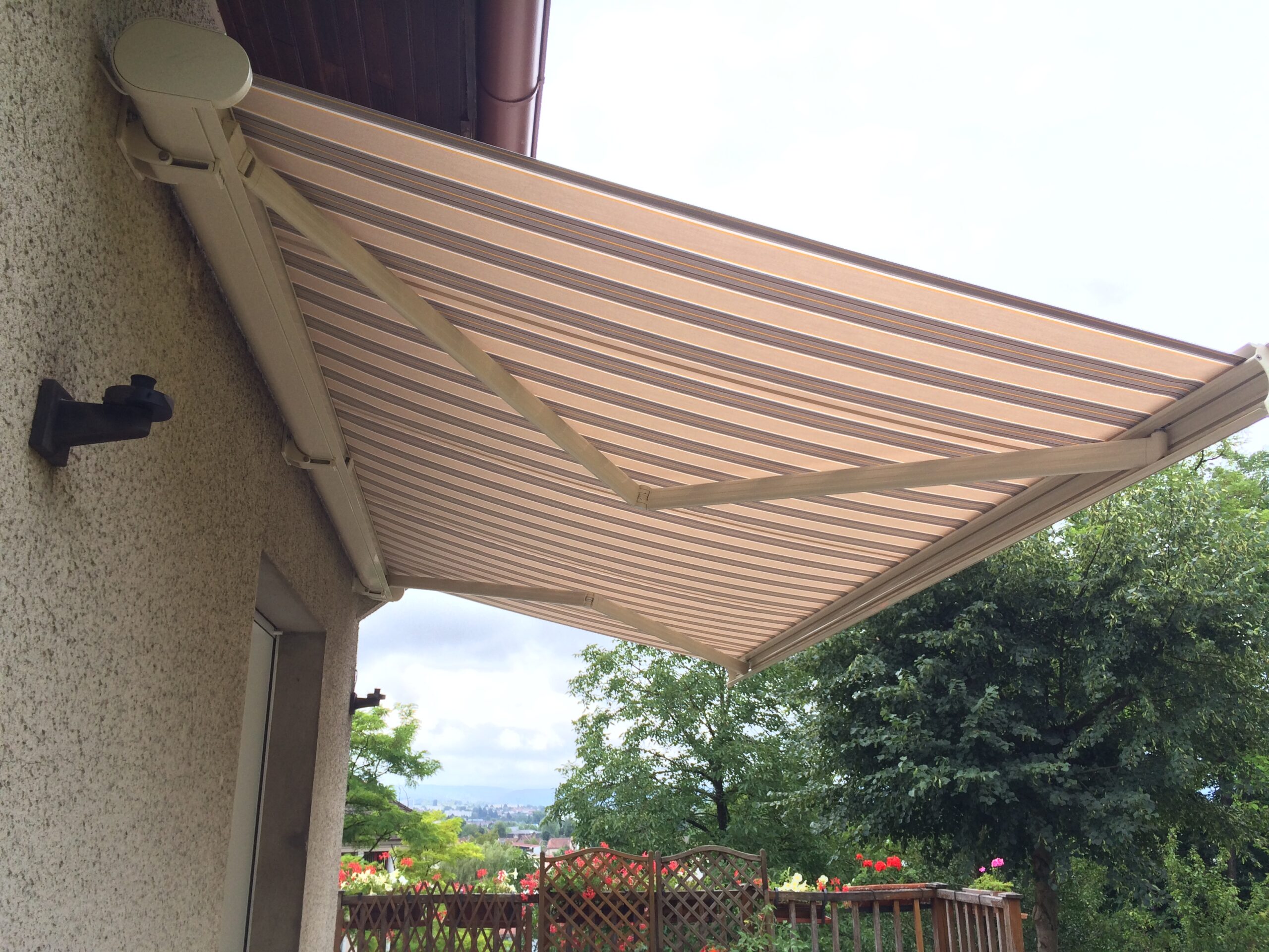 Store Banne à Belfort : Profitez de Votre Terrasse en Toute Sérénité