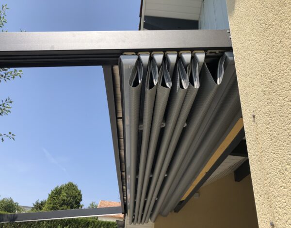 pergola à toile